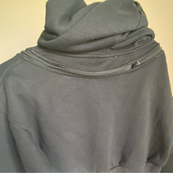 Black Cropped Hoodie - Picture 2 of 3